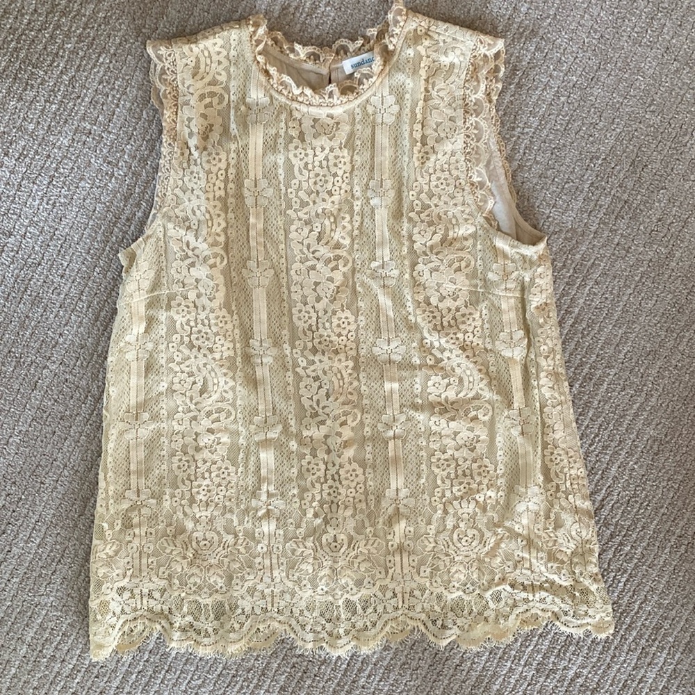 Sundance pale yellow sleeveless lace top / size M